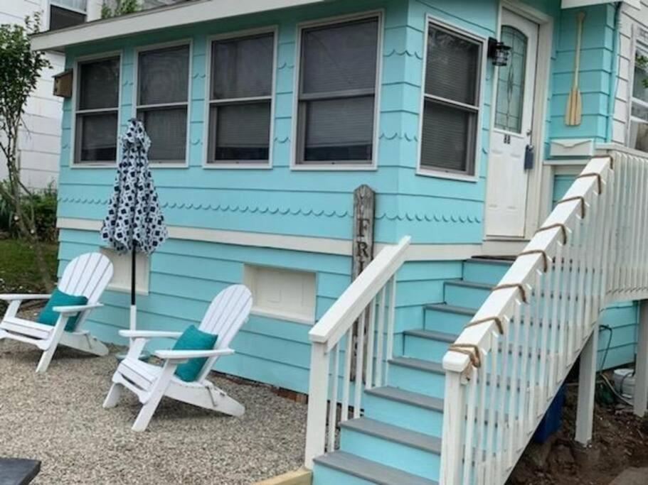 Beachy Bay Breeze Bungalow 2Br With Parking And Close To Many Amenities. West Haven Kültér fotó